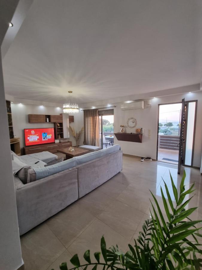 Apartamento Odyssea Seaside With Sea View And Pool